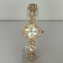 Trevo Royale Charm - Seu amuleto de prosperidade em forma de elegância. + Brinde exclusivo